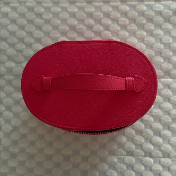 SAIE BEAUTY MINI MAKEUP BAG. - Picture 3 of 5